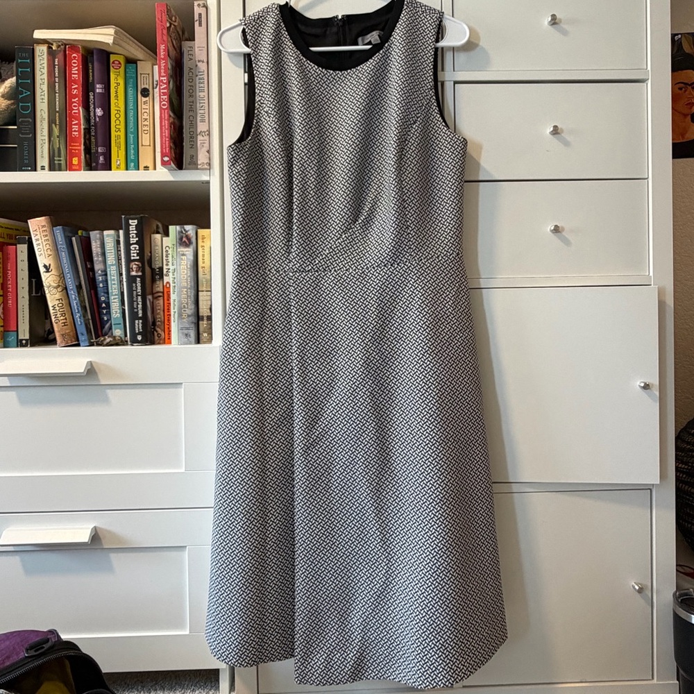 Classiques Entier Black and White Geometric Midi Dress